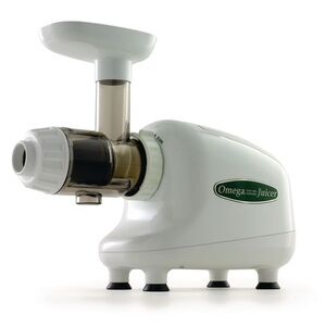 OMEGA 8003 cold press juicer for fruit and vegetables. Excellent condition